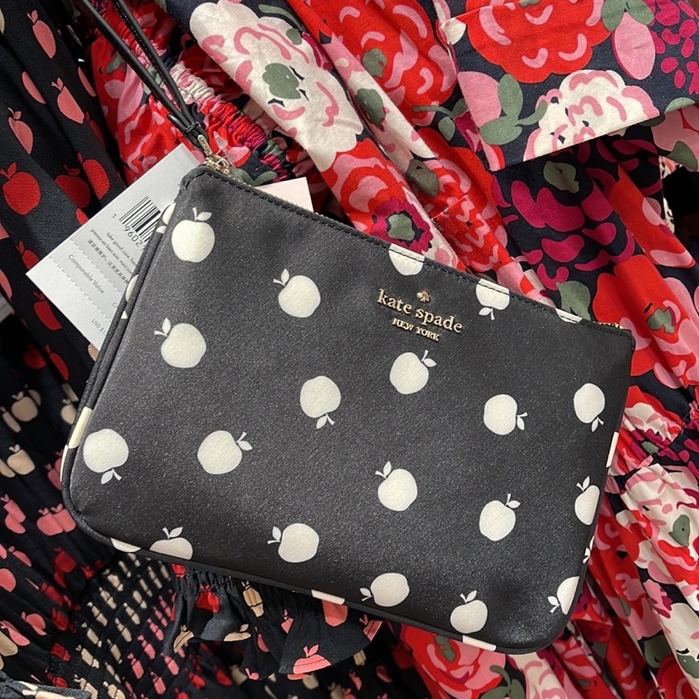 Kate Spade Chelsea Medium Wristlet Pouch - Picture 13 of 16